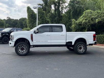New 2026 Ford F250 Lariat w/ Black Appearance Package