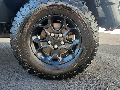 Used 2020 Jeep Wrangler Unlimited Rubicon w/ Advanced Safety Group AWD/4WD image 9