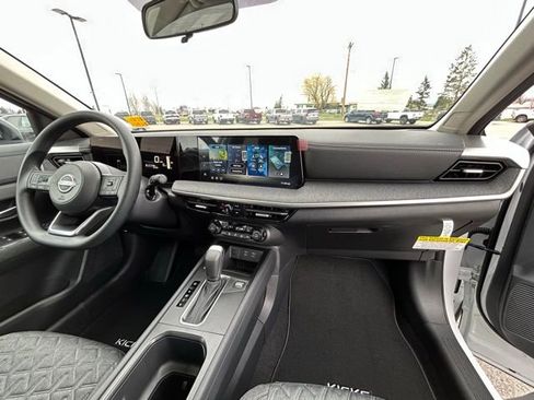 New 2026 Nissan Kicks SV w/ SV Premium Package AWD/4WD image 30
