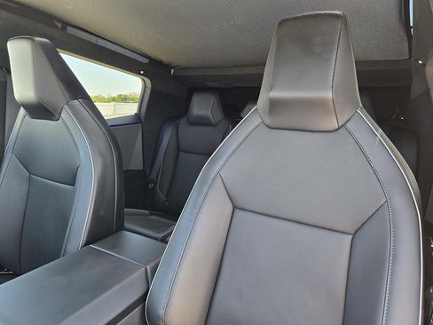 Used 2024 Tesla Cybertruck Cyberbeast AWD/4WD image 18