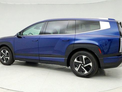 Used 2026 Hyundai Ioniq 9 SE image 7