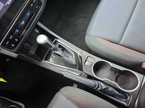 Used 2019 Toyota Corolla LE image 24