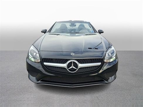 Used 2019 Mercedes-Benz SLC 300 w/ Premium Package image 2