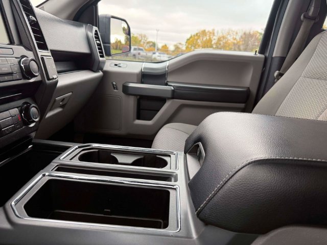 Used 2017 Ford F150 XLT w/ Equipment Group 302A Luxury AWD/4WD image 31