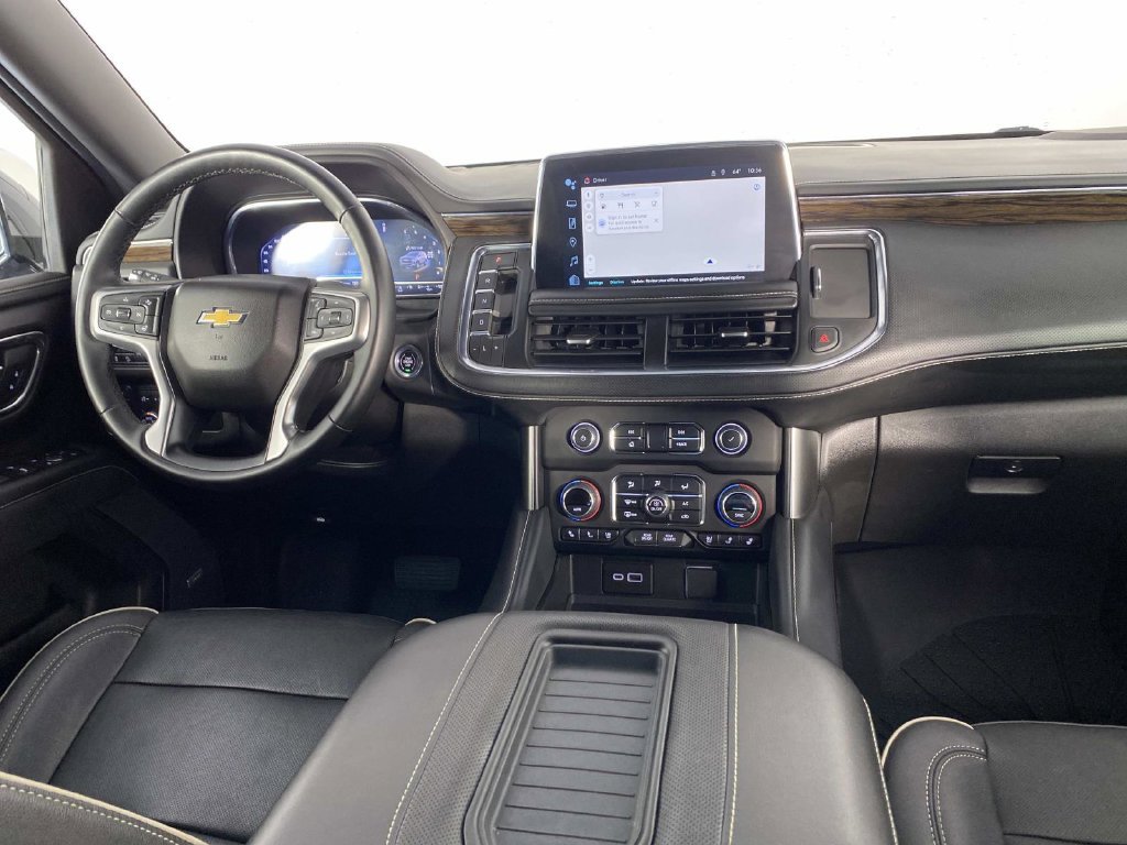 Used 2023 Chevrolet Suburban Premier AWD/4WD image 14
