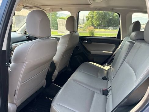 Used 2015 Subaru Forester 2.5i Touring w/ Eyesight & Navigation System AWD/4WD image 17
