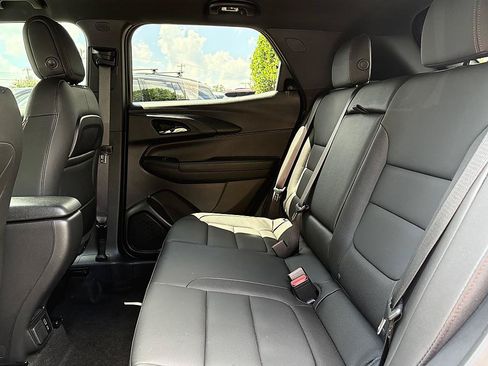 Used 2025 Chevrolet TrailBlazer RS w/ Convenience Package FWD image 10