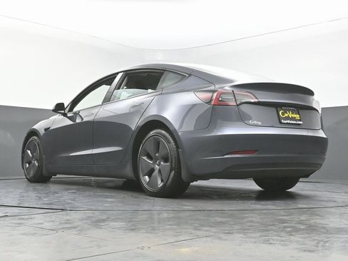 Used 2023 Tesla Model 3 Standard Range image 44