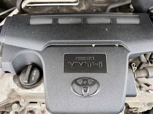 Used 2018 Toyota RAV4 LE w/ All Weather Liner Package AWD/4WD image 19