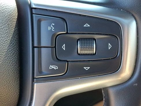 Used 2023 Chevrolet Tahoe Premier AWD/4WD image 22