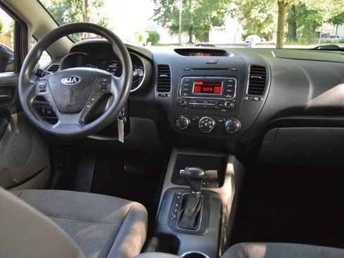 Used 2015 Kia Forte LX image 24