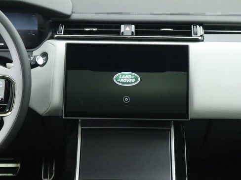 New 2026 Land Rover Range Rover Velar Dynamic SE image 14
