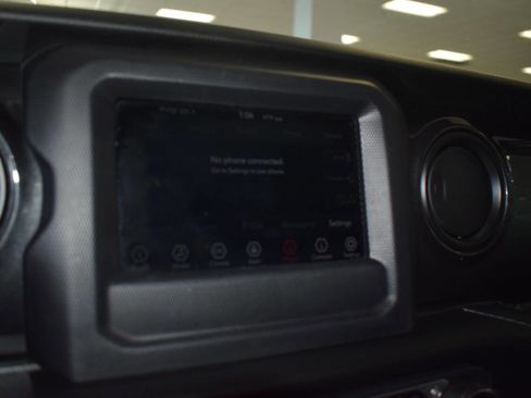 Used 2020 Jeep Wrangler Unlimited Sport AWD/4WD image 32