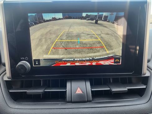 Certified 2025 Toyota RAV4 LE AWD/4WD image 18