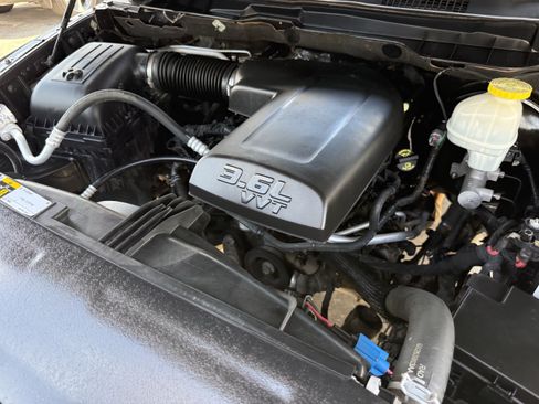 Used 2019 RAM 1500 Tradesman w/ Chrome Plus Package RWD image 31