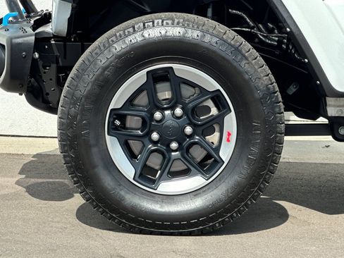 Used 2021 Jeep Wrangler Unlimited Rubicon 4xe w/ Steel Bumper Group AWD/4WD image 34