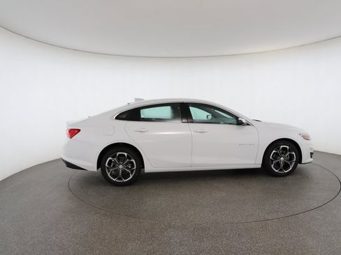 Used 2024 Chevrolet Malibu LT image 21