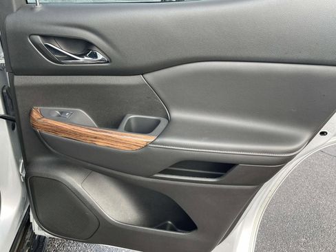 Used 2017 GMC Acadia Denali w/ Technology Package image 23