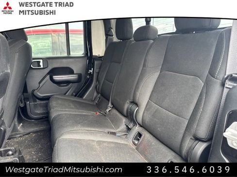 Used 2020 Jeep Gladiator Sport w/ Quick Order Package 24S AWD/4WD image 10