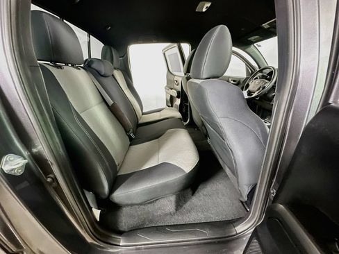 Used 2021 Toyota Tacoma TRD Sport RWD image 11