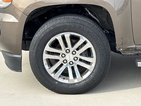 Used 2015 GMC Canyon SLT w/ LPO, Gearon Divider Package image 12