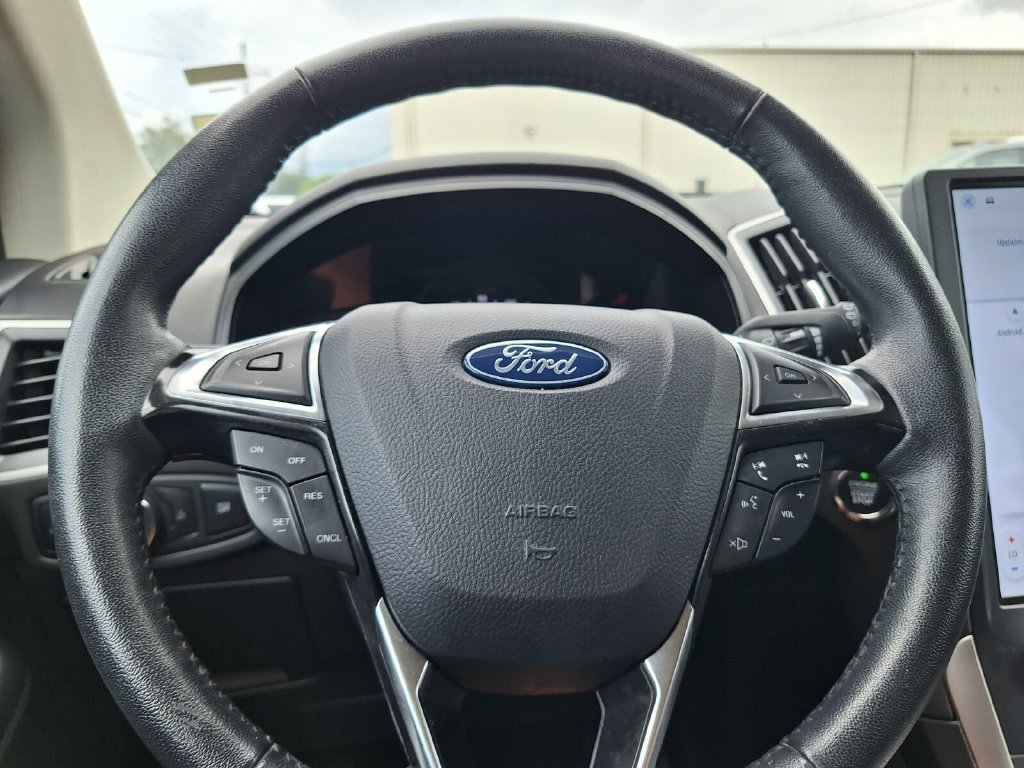 Used 2024 Ford Edge SEL AWD/4WD image 19