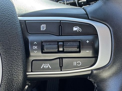 Used 2024 Kia Sportage EX image 23