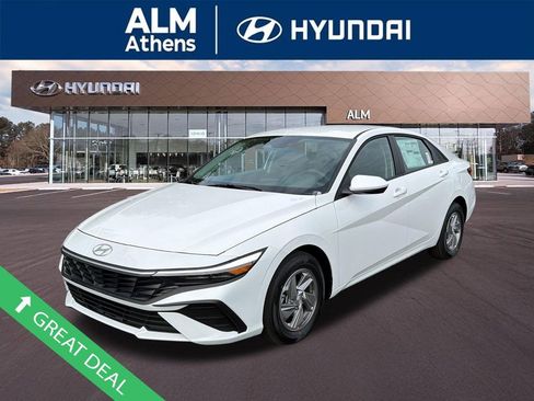 New 2026 Hyundai Elantra SE image 1