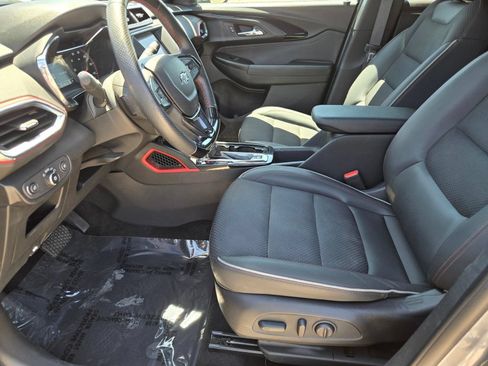 Used 2023 Chevrolet TrailBlazer RS AWD/4WD image 15