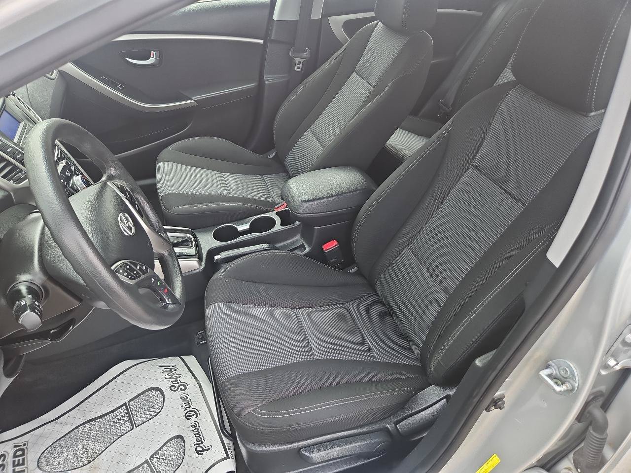 Used 2013 Hyundai Elantra GT FWD image 11
