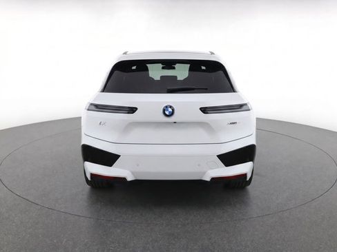 Used 2023 BMW iX xDrive50 w/ Sport Package AWD/4WD image 3