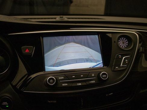 Used 2020 Buick Envision Premium image 37