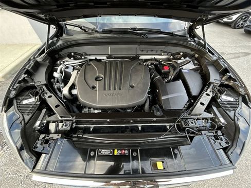 Certified 2023 Volvo XC60 B5 Core w/ Climate Package image 14