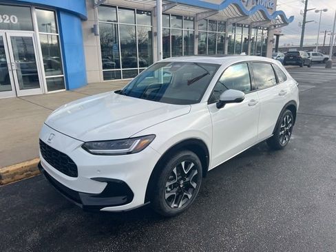 New 2026 Honda HR-V EX-L image 2