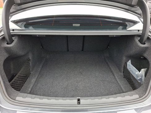 Used 2020 BMW 330i xDrive Sedan w/ Driving Assistance Package image 32