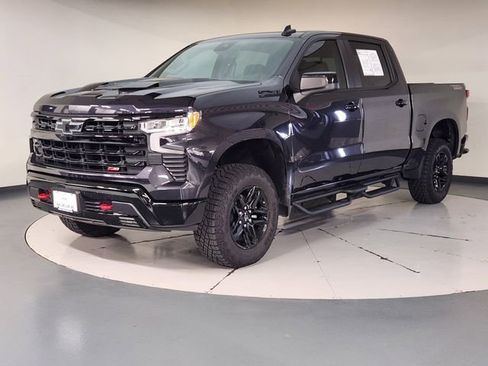 Used 2024 Chevrolet Silverado 1500 LT Trail Boss w/ Convenience Package II AWD/4WD image 1