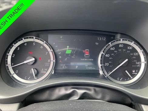 Used 2021 Toyota Highlander XLE AWD/4WD image 13