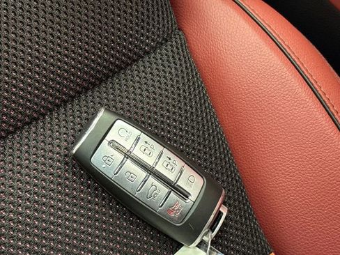 Used 2024 Genesis GV70 2.5T w/ Sport Prestige Package image 28