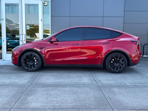 Used 2020 Tesla Model Y Long Range AWD/4WD image 6