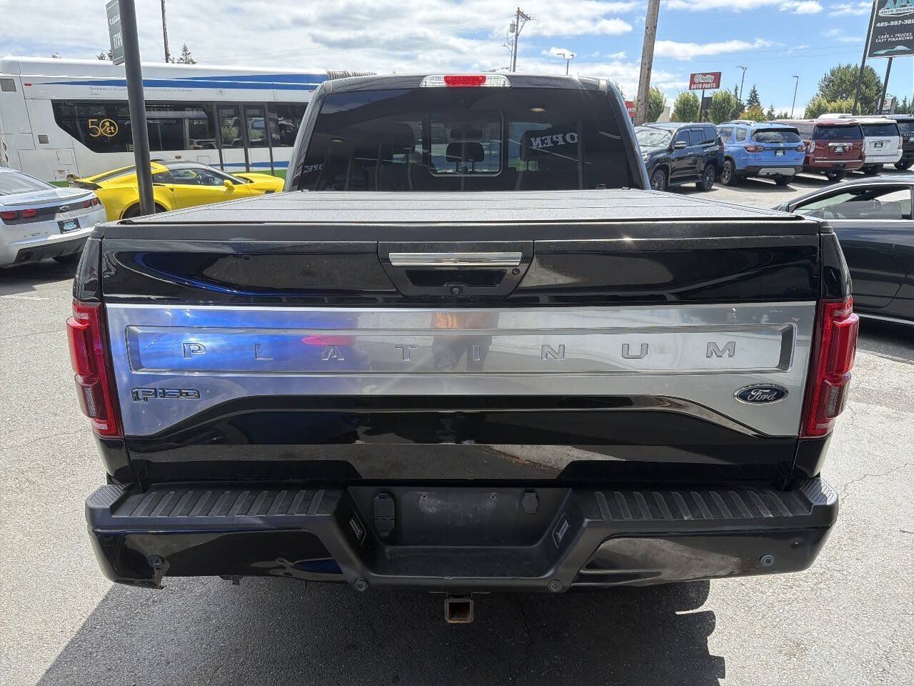 Used 2016 Ford F150 Platinum w/ Equipment Group 701A Luxury AWD/4WD image 4