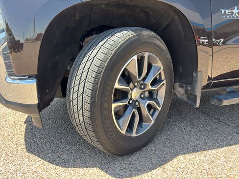 Used 2020 Chevrolet Silverado 1500 LT w/ Texas Edition RWD image 22