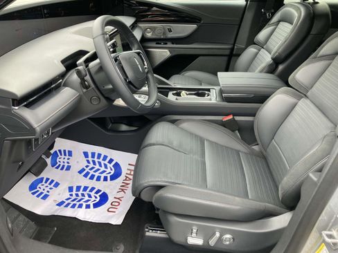 New 2025 Lincoln Nautilus Reserve image 22