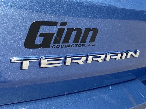 Used 2024 GMC Terrain SLT image 34