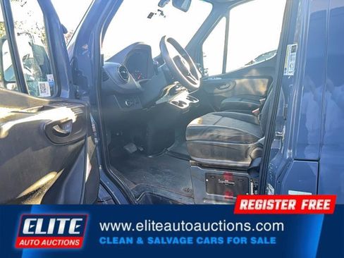 Used 2019 Mercedes-Benz Sprinter 170 image 26