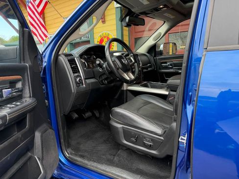 Used 2018 RAM 2500 Laramie w/ Convenience Group AWD/4WD image 13