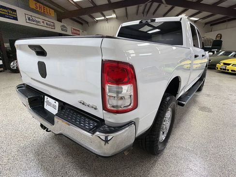 Used 2024 RAM 2500 Tradesman w/ Chrome Appearance Group AWD/4WD image 14