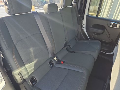 New 2026 Jeep Gladiator Sport AWD/4WD image 11