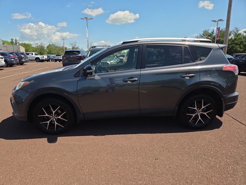 Used 2016 Toyota RAV4 SE w/ Advanced Technology Package AWD/4WD image 6