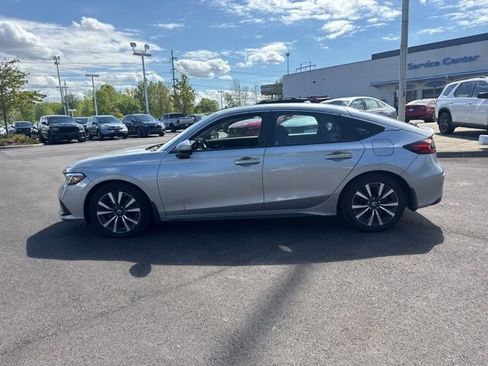 Used 2024 Honda Civic EX-L image 17