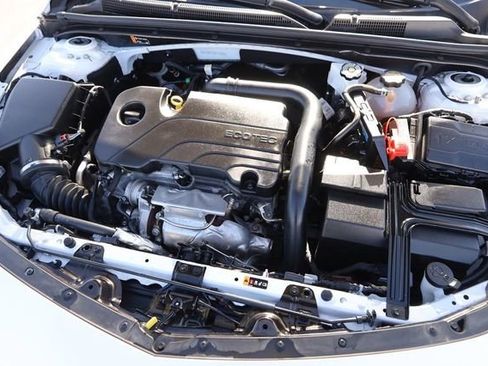 Used 2024 Chevrolet Malibu LT image 25